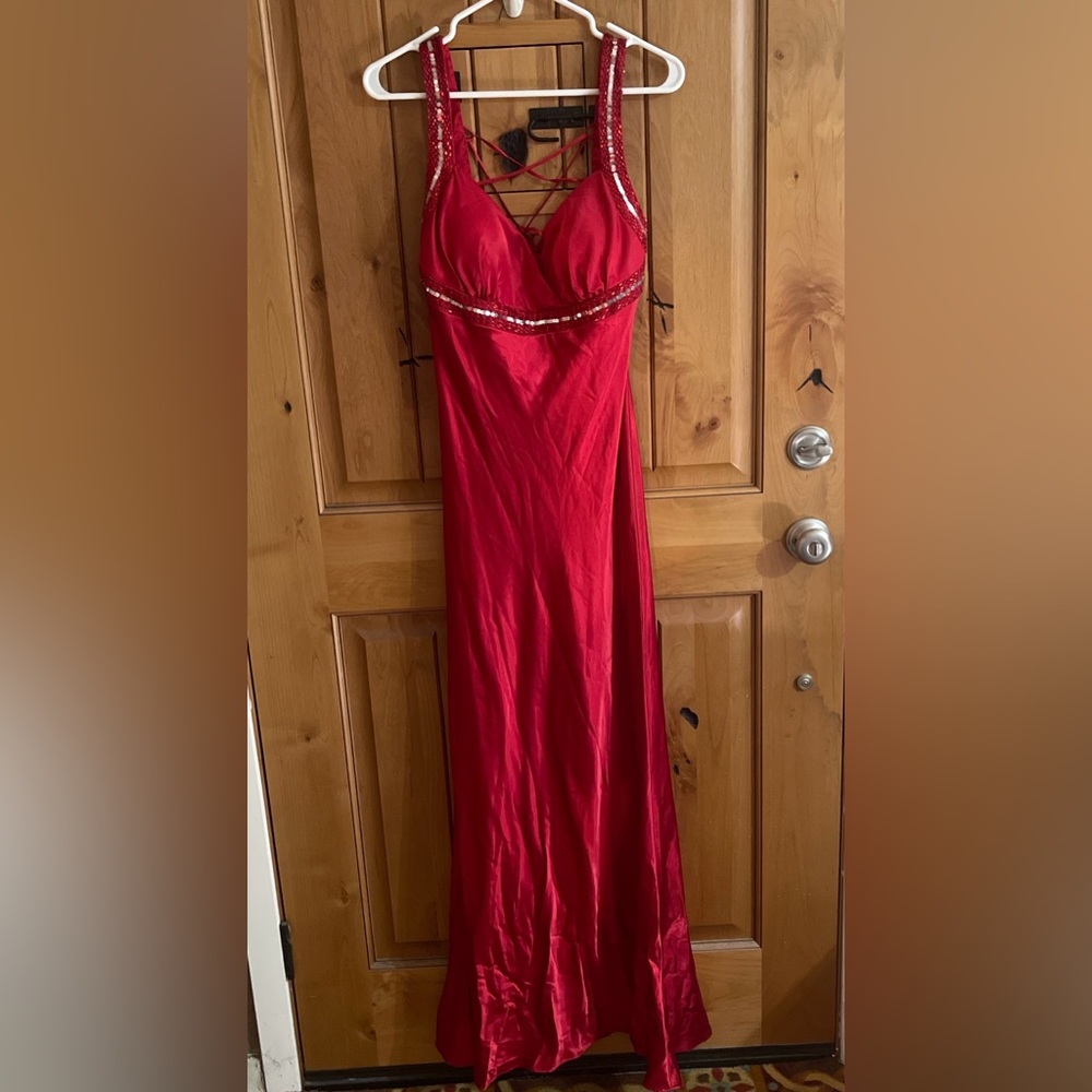 Elegant Red Evening Gown